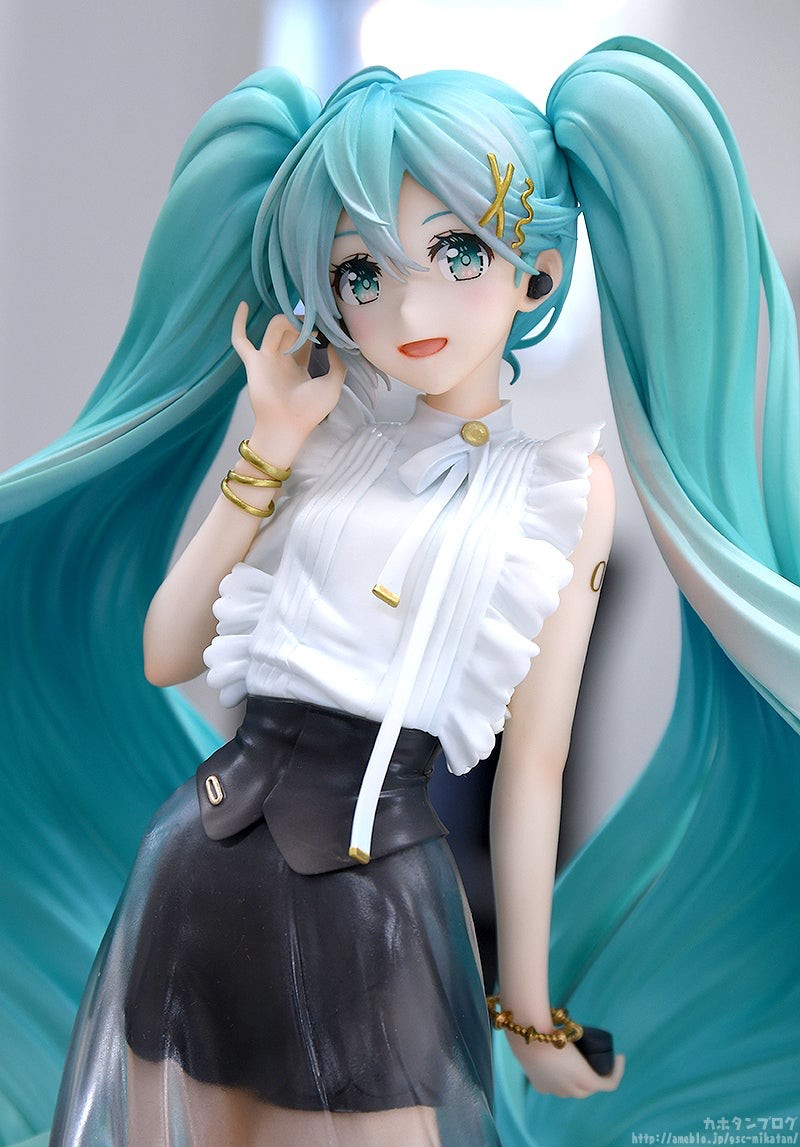 GSC x Rella插图《初音未来》NT风私服Ver. 即将开订